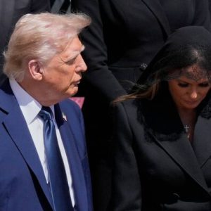Melania’s Outfit at Pope Francis’ Funeral Sparks Praise Amid Trump’s Controversial Attire Melania’s Outfit at Pope Francis’ Funeral Sparks Praise Amid Trump’s Controversial Attire