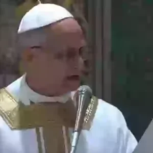 Why the first ever American pope Leo broke major tradition by speaking English at his first mass Why the first ever American pope Leo broke major tradition by speaking English at his first mass