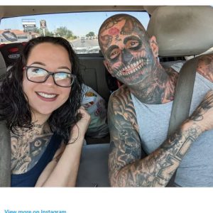 Heavily tattooed dad faces backlash as people think he is a horrible father – then his wife reveals the truth
