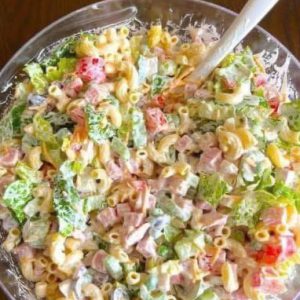 The Ultimate Layered Pasta Salad: A Showstopping Dish for Every Gathering