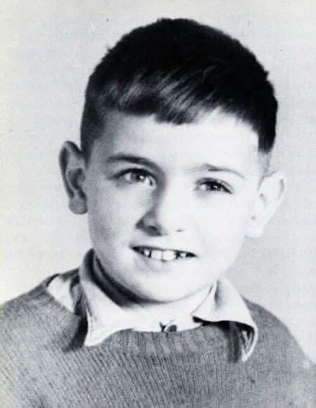 Oh God, who remembers this handsome guy, the son of one of the most famous actors ever