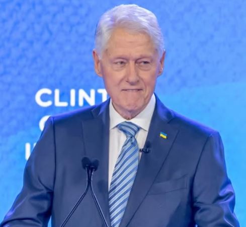 Bill Clinton Leaves The Hamptons With Medical Device At Airport