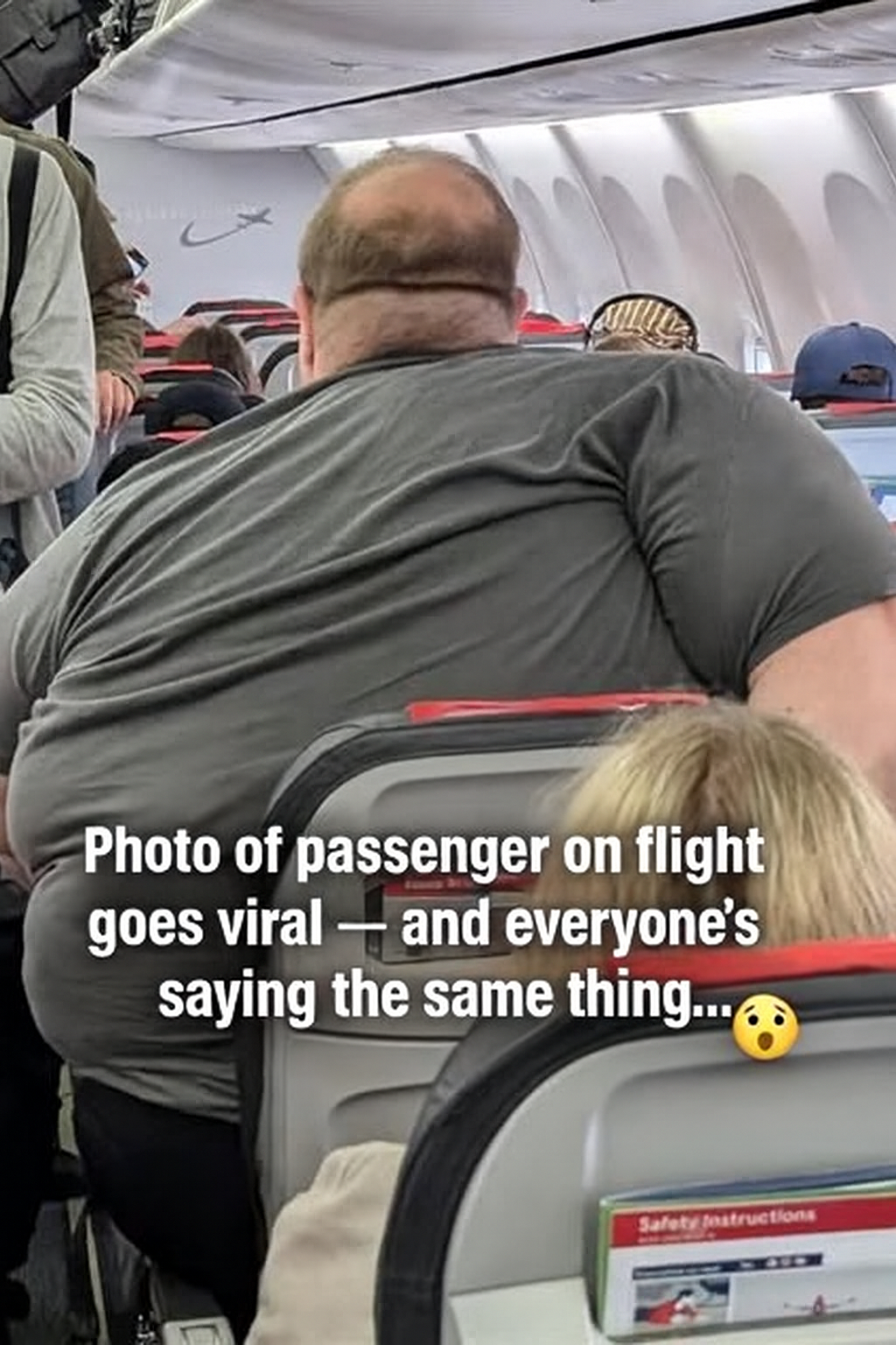 This Airplane Passenger Photo Is Going Viral — and Everyone Notices the Same Thing