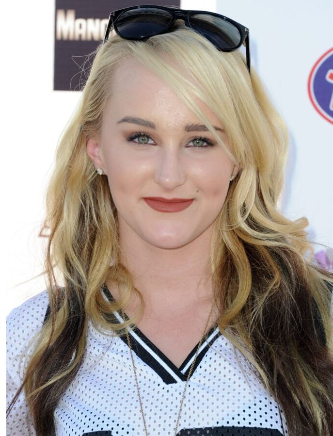 With Heavy Hearts, We Mourn the Loss of a Beloved Singer at Just 26