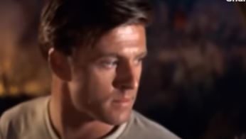 Hollywood Mourns Oscar-Winning Legend, passed away at 89